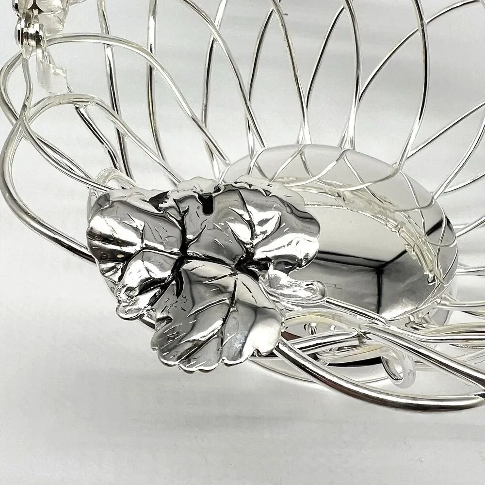 VTG Studio Silversmiths Silverplate Fruit Basket Bowl Wire Metal Round Grapevine